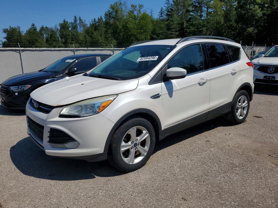 2014 Ford Escape მანქანა იყიდება აუქციონზე, vin: 1FMCU9G91EUD11586, აუქციონის ნომერი: 62994296