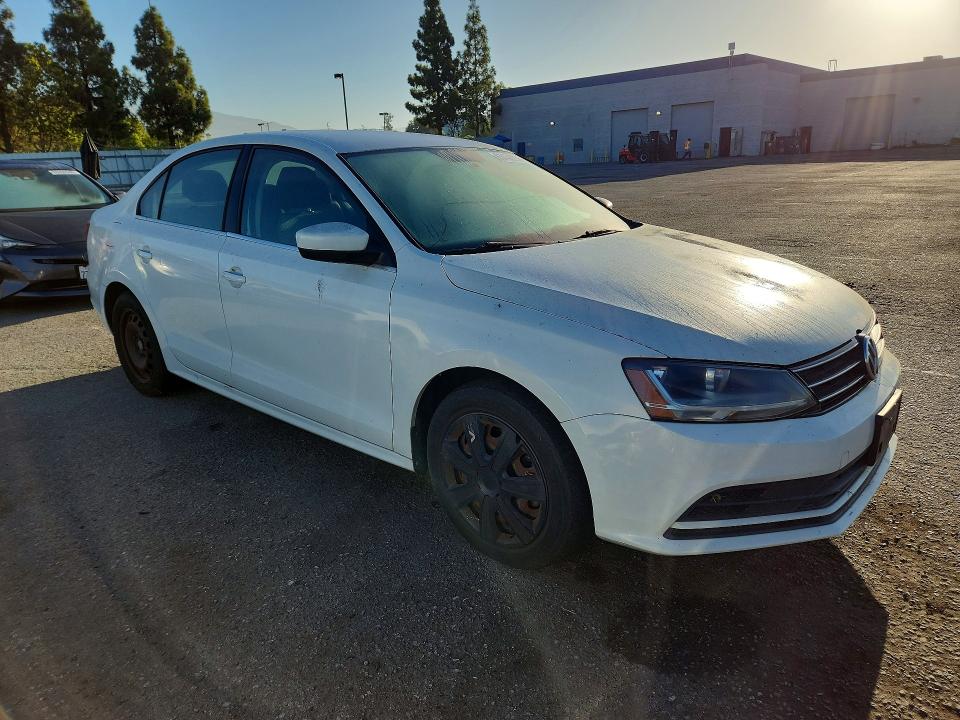 2017 Volkswagen Jetta მანქანა იყიდება აუქციონზე, vin: 3VW2B7AJ7HM215450, აუქციონის ნომერი: 63436256