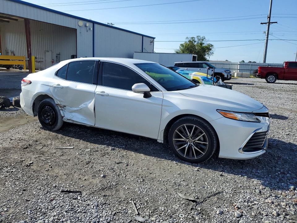 Продажа на аукционе авто 2021 Toyota Camry, vin: 4T1F11AK6MU444202, номер лота: 65811596