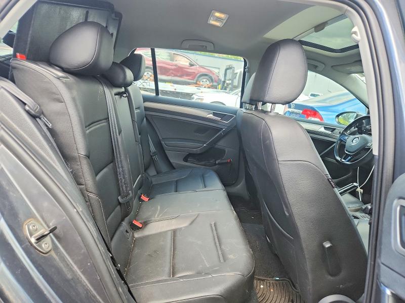 Продажа на аукционе авто 2017 Volkswagen Golf, vin: 3VW217AU6HM014975, номер лота: 64657916