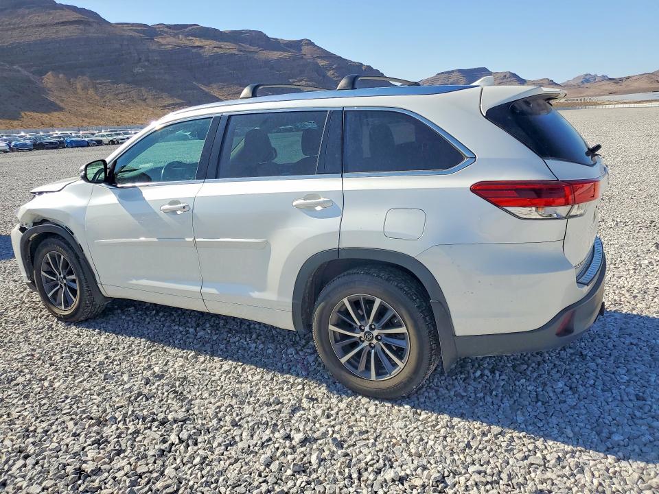 66214266 :رقم المزاد ، 5TDJZRFHXJS814134 vin ، 2018 Toyota Highlander مزاد بيع