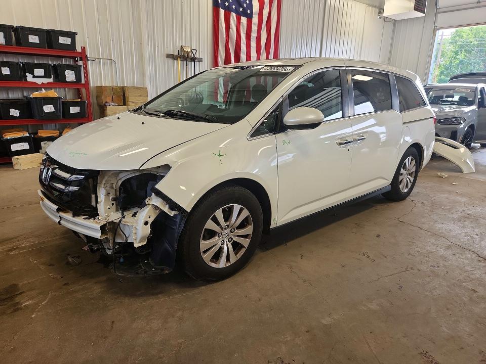 63904356 :رقم المزاد ، 5FNRL5H65EB026364 vin ، 2014 Honda Odyssey مزاد بيع