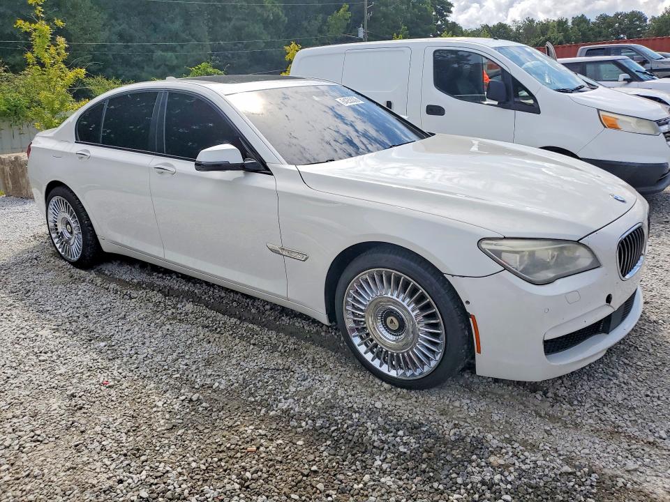 2015 Bmw 750 მანქანა იყიდება აუქციონზე, vin: WBAYA8C57FD825375, აუქციონის ნომერი: 64255336