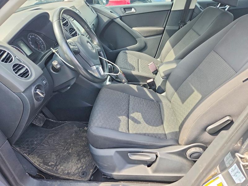 2018 Volkswagen Tiguan Limited მანქანა იყიდება აუქციონზე, vin: WVGBV7AX6JK005848, აუქციონის ნომერი: 66733716