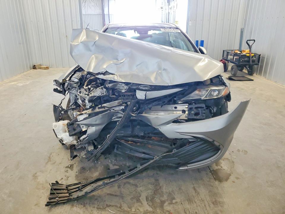 Продажа на аукционе авто 2022 Toyota Camry, vin: 4T1C31AK4NU575112, номер лота: 63899846