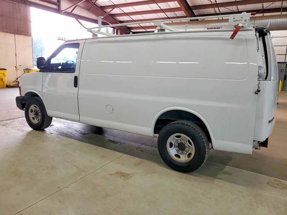 65138796 :رقم المزاد ، 1GCWGAFB9J1311927 vin ، 2018 Chevrolet Express G2500 مزاد بيع