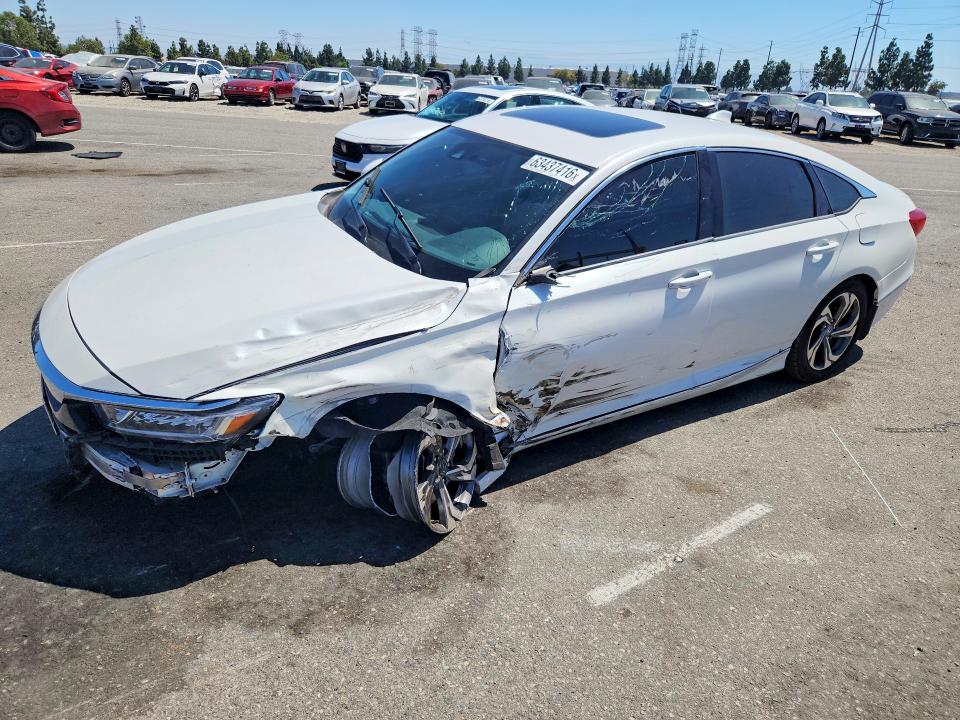 63437416 :رقم المزاد ، 1HGCV1F43JA120533 vin ، 2018 Honda Accord مزاد بيع