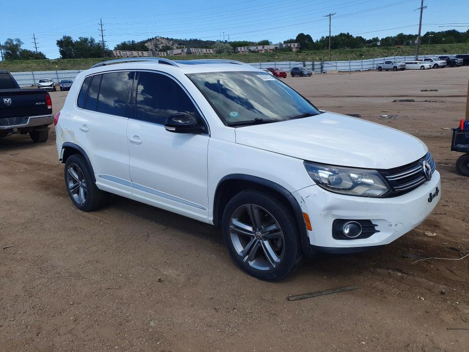 2017 Volkswagen Tiguan მანქანა იყიდება აუქციონზე, vin: WVGTV7AX7HK007929, აუქციონის ნომერი: 65229176