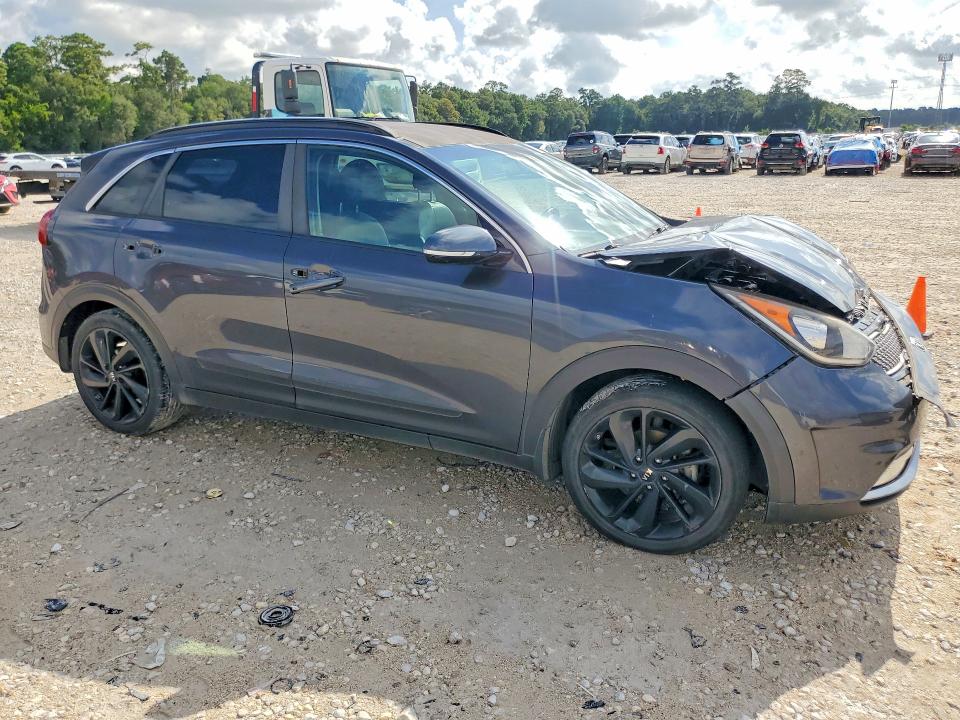 Продаж на аукціоні авто 2018 Kia Niro, vin: KNDCC3LC2J5187595, номер лоту: 64042086