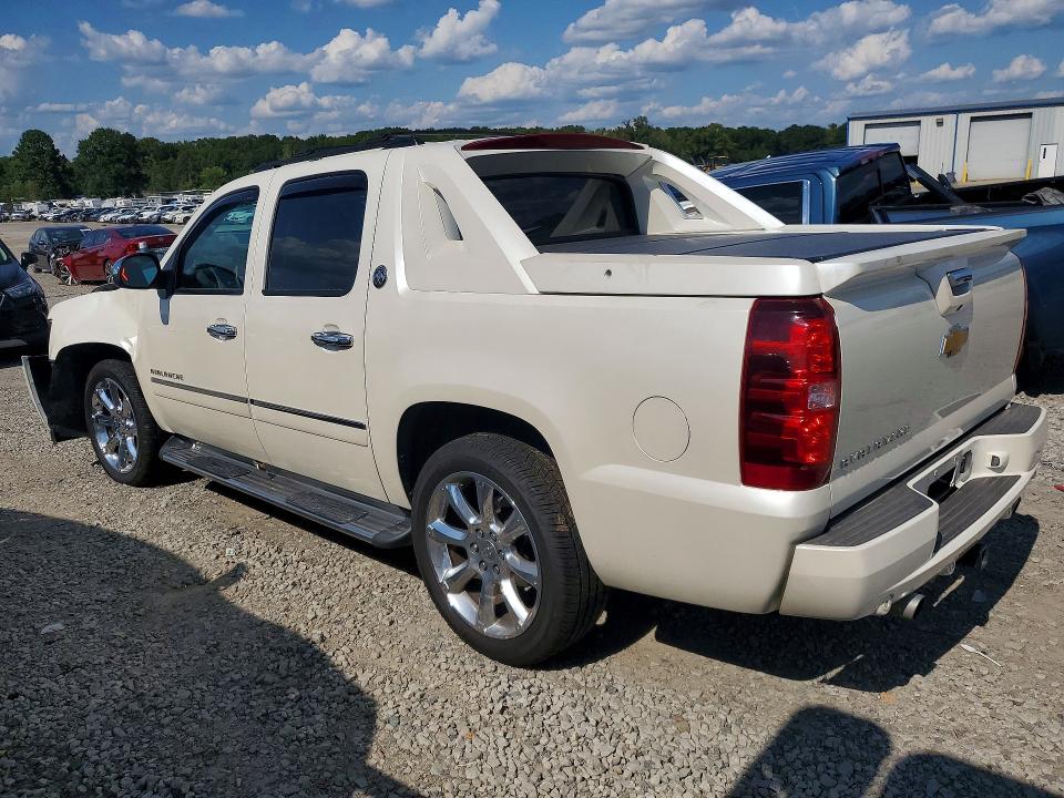 64569496 :رقم المزاد ، 3GNMCGE02DG257518 vin ، 2013 Chevrolet Avalanche مزاد بيع