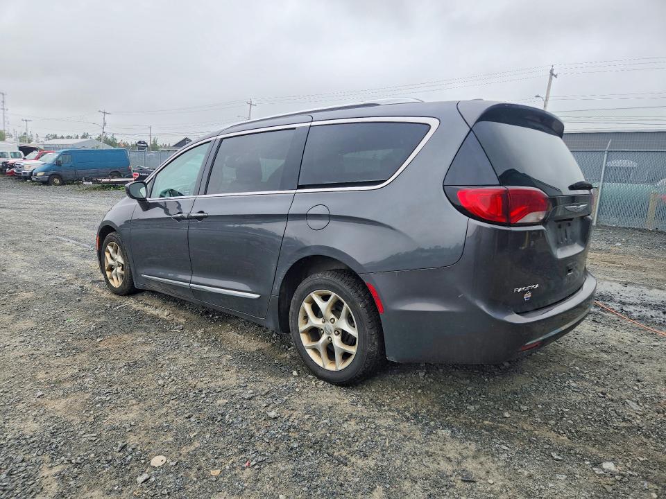 64803186 :رقم المزاد ، 2C4RC1EG8JR148379 vin ، 2018 Chrysler Pacifica مزاد بيع