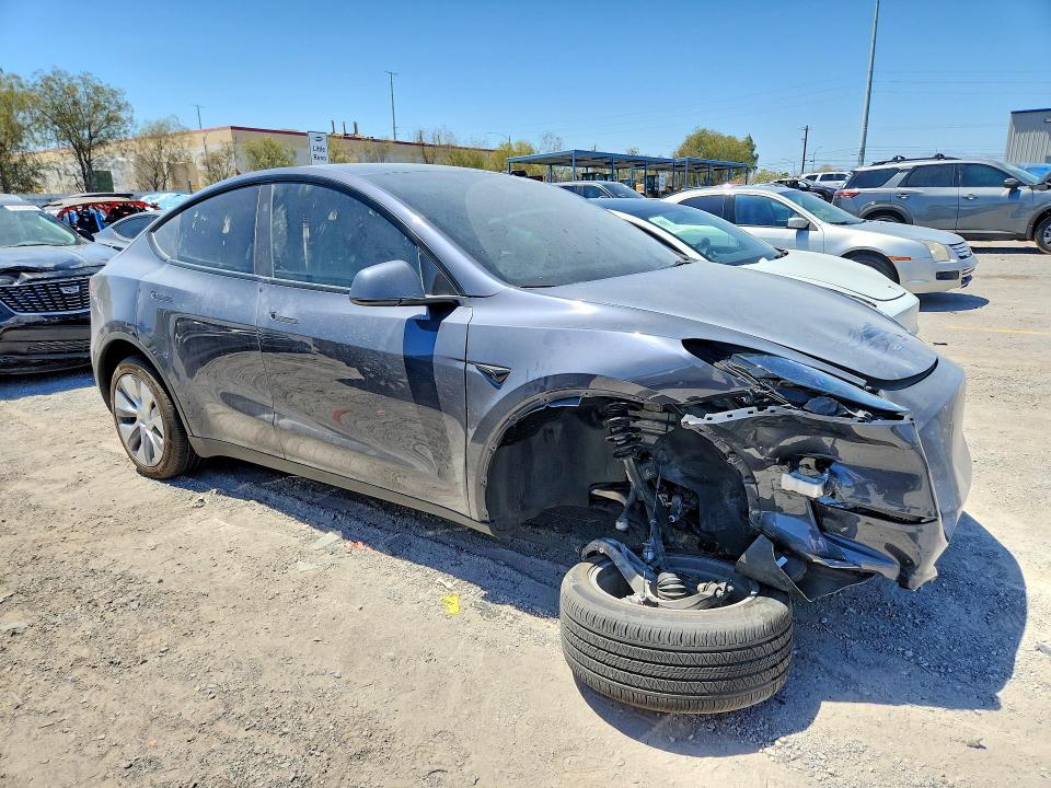 64055306 :رقم المزاد ، 7SAYGDEE1PF853435 vin ، 2023 Tesla Model Y مزاد بيع