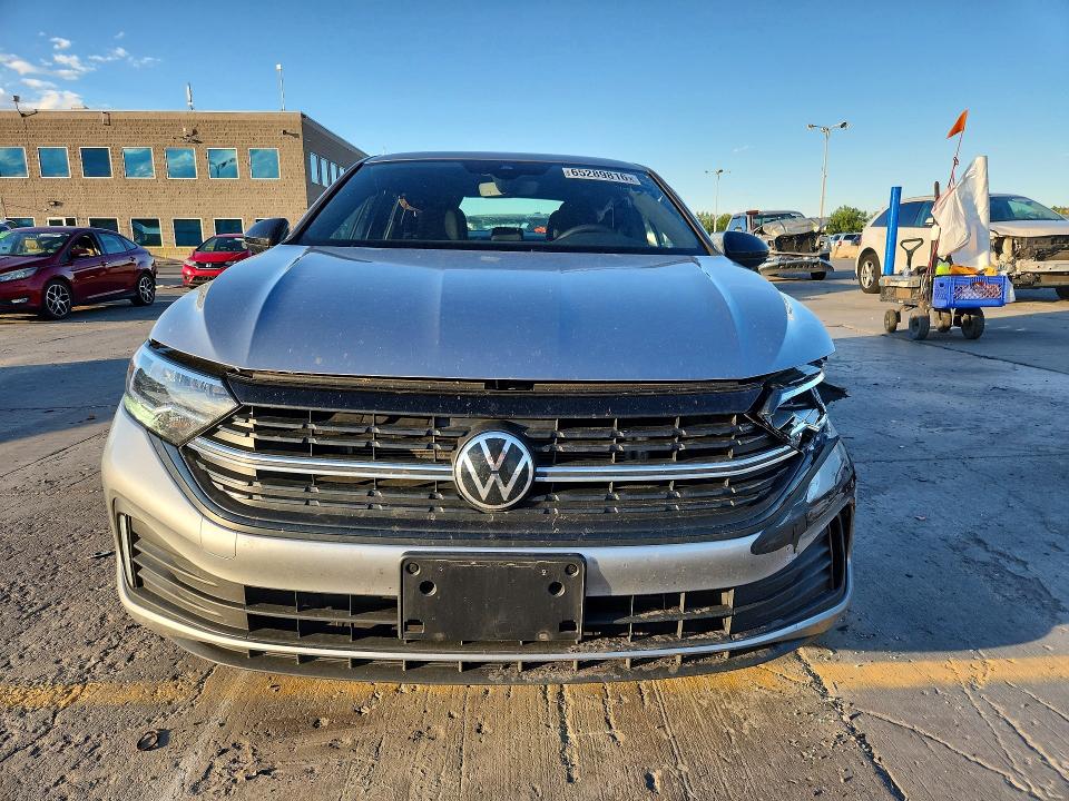 Продаж на аукціоні авто 2024 Volkswagen Jetta, vin: 3VWBM7BU1RM068546, номер лоту: 65289816