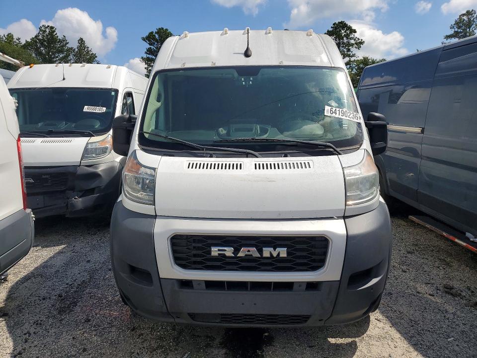 64190236 :رقم المزاد ، 3C6LRVDG7NE109066 vin ، 2022 Ram Promaster 2500 مزاد بيع