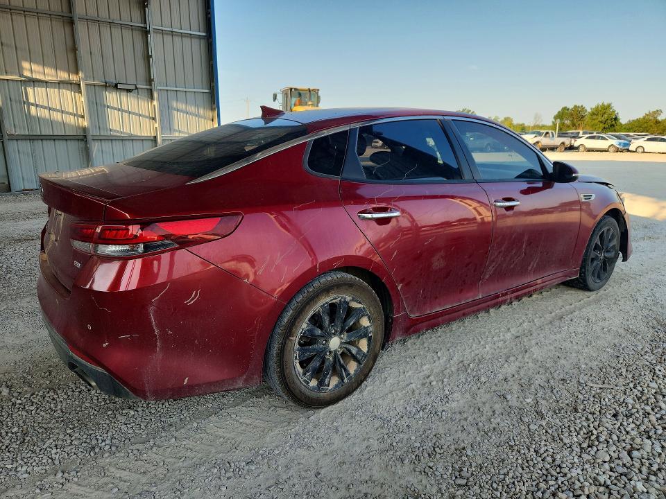 Продаж на аукціоні авто 2018 Kia Optima, vin: 5XXGT4L32JG223868, номер лоту: 65021676