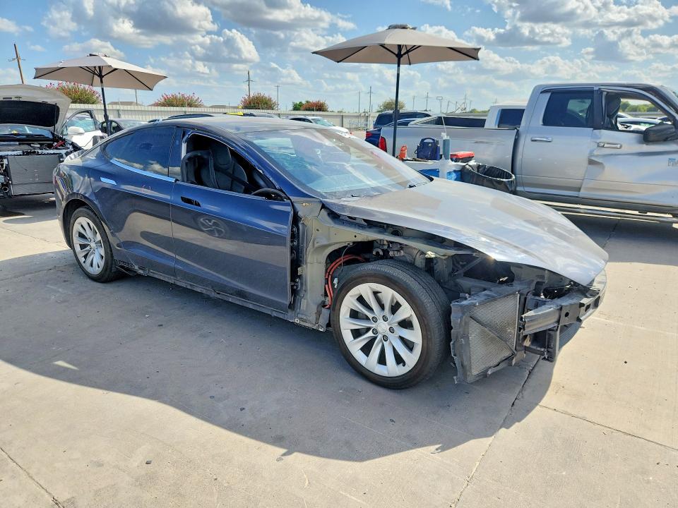 Aukcja sprzedaży 2018 Tesla Model S, vin: 5YJSA1E27JF244852, numer aukcji: 64310376