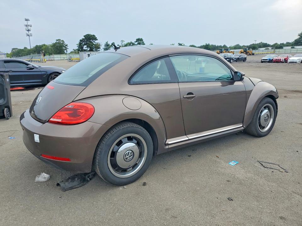 66445586 :رقم المزاد ، 3VWJP7AT2CM665529 vin ، 2012 Volkswagen Beetle مزاد بيع