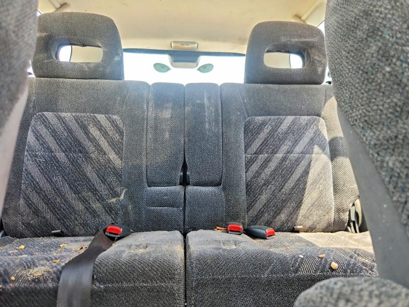 64077586 :رقم المزاد ، JHLRD186XYC040142 vin ، 2000 Honda Cr-v مزاد بيع
