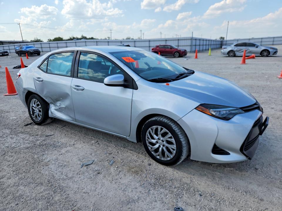 63842456 :رقم المزاد ، 5YFBURHE0KP868137 vin ، 2019 Toyota Corolla مزاد بيع