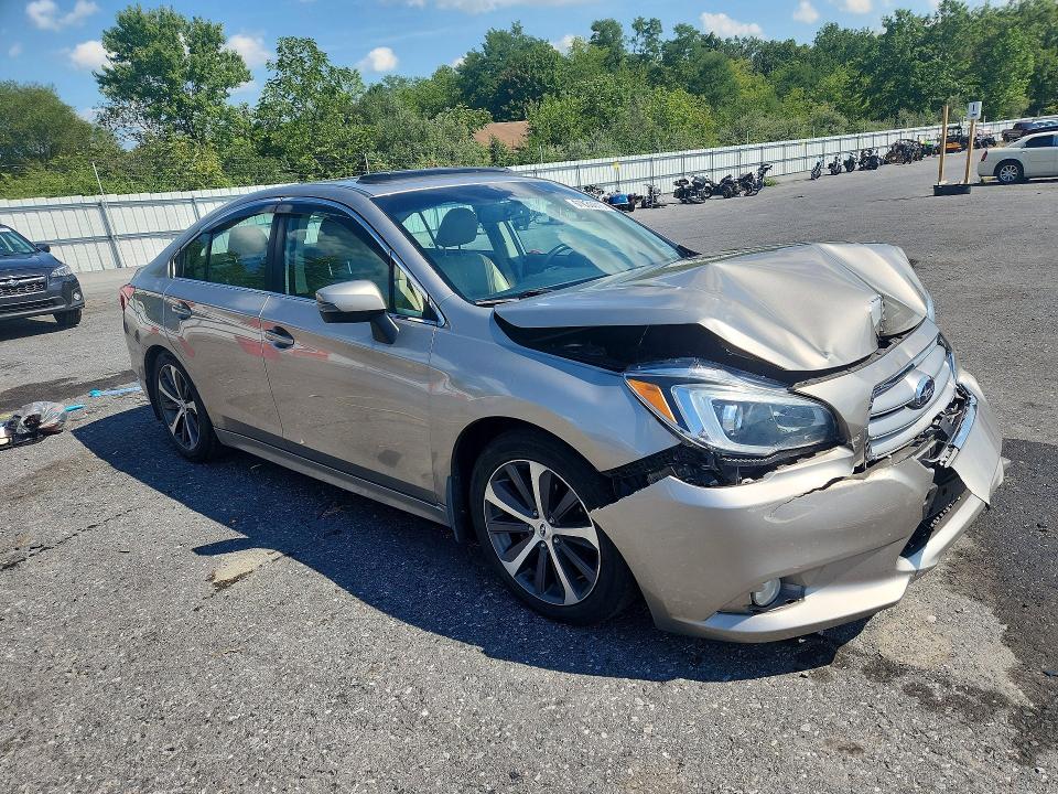 67030016 :رقم المزاد ، 4S3BNAL68F3003283 vin ، 2015 Subaru Legacy مزاد بيع