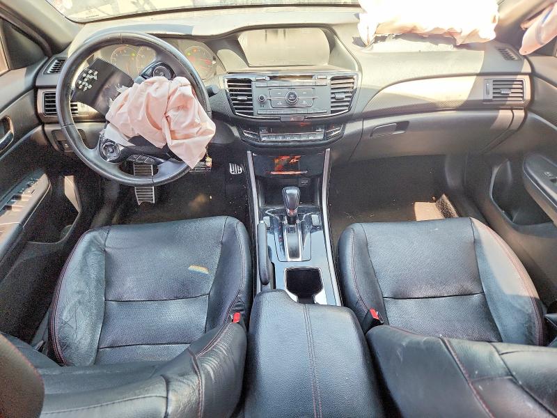 64078636 :رقم المزاد ، 1HGCR2F11HA240521 vin ، 2017 Honda Accord مزاد بيع