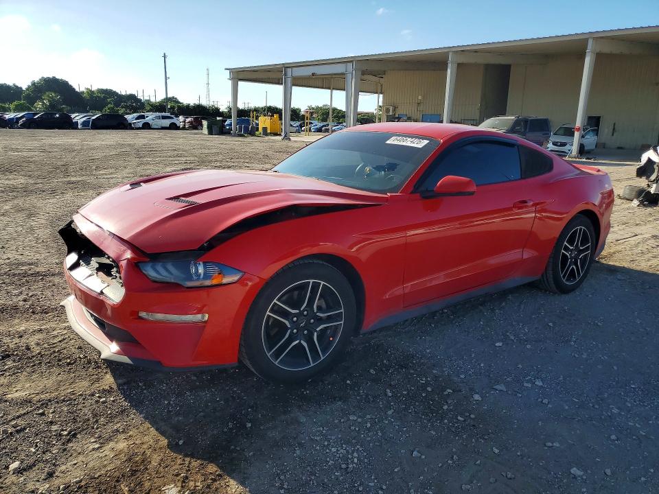 64667426 :رقم المزاد ، 1FA6P8TH2J5107048 vin ، 2018 Ford Mustang مزاد بيع