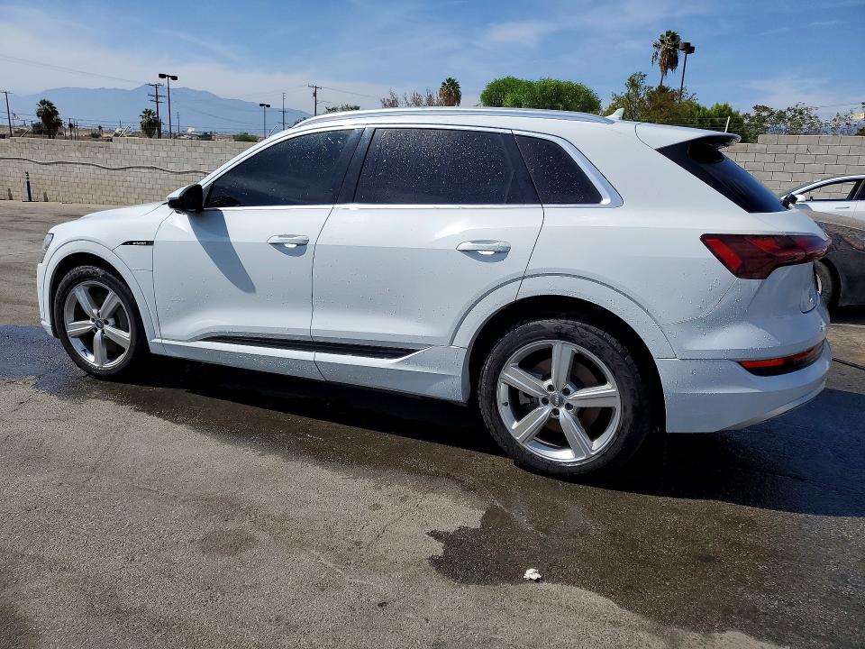 Продаж на аукціоні авто 2019 Audi E-tron, vin: WA1VABGE5KB014672, номер лоту: 65372436