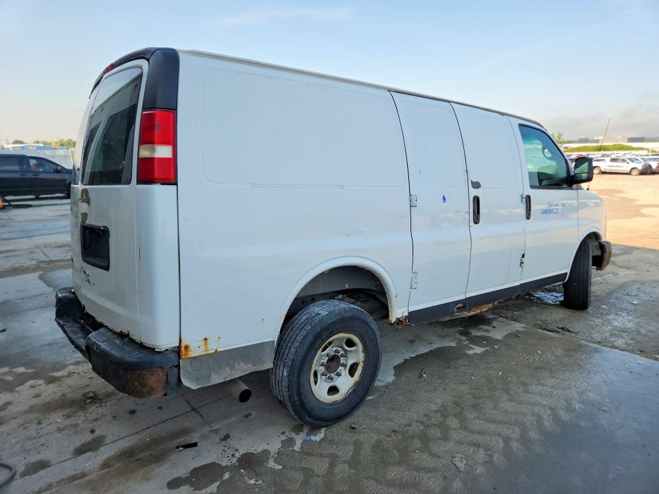65841926 :رقم المزاد ، 1GCWGFFA4B1129770 vin ، 2011 Chevrolet Express 2500 مزاد بيع