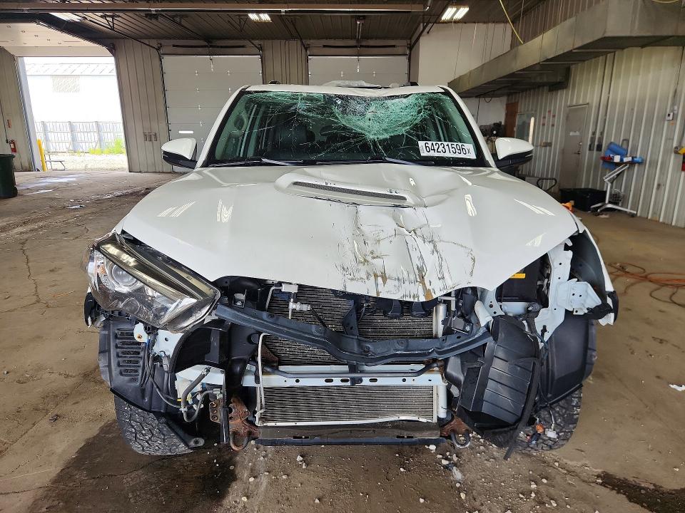 64231596 :رقم المزاد ، JTEBU5JR1G5400231 vin ، 2016 Toyota 4runner مزاد بيع