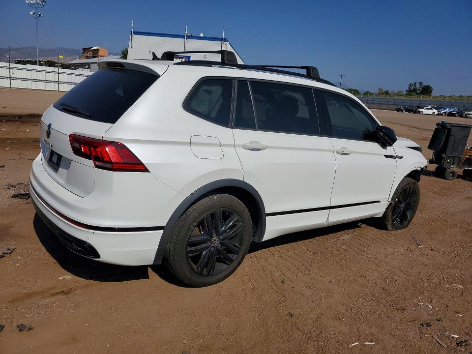 63448526 :رقم المزاد ، 3VVCB7AX4NM138139 vin ، 2022 Volkswagen Tiguan مزاد بيع