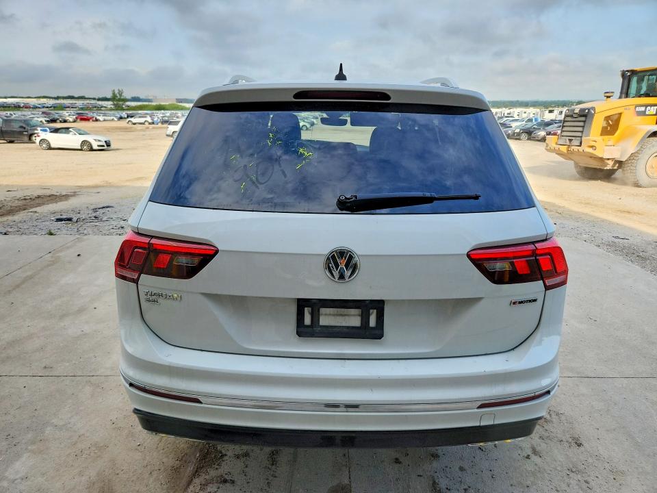 65631396 :رقم المزاد ، 3VV4B7AX6LM160192 vin ، 2020 Volkswagen Tiguan مزاد بيع