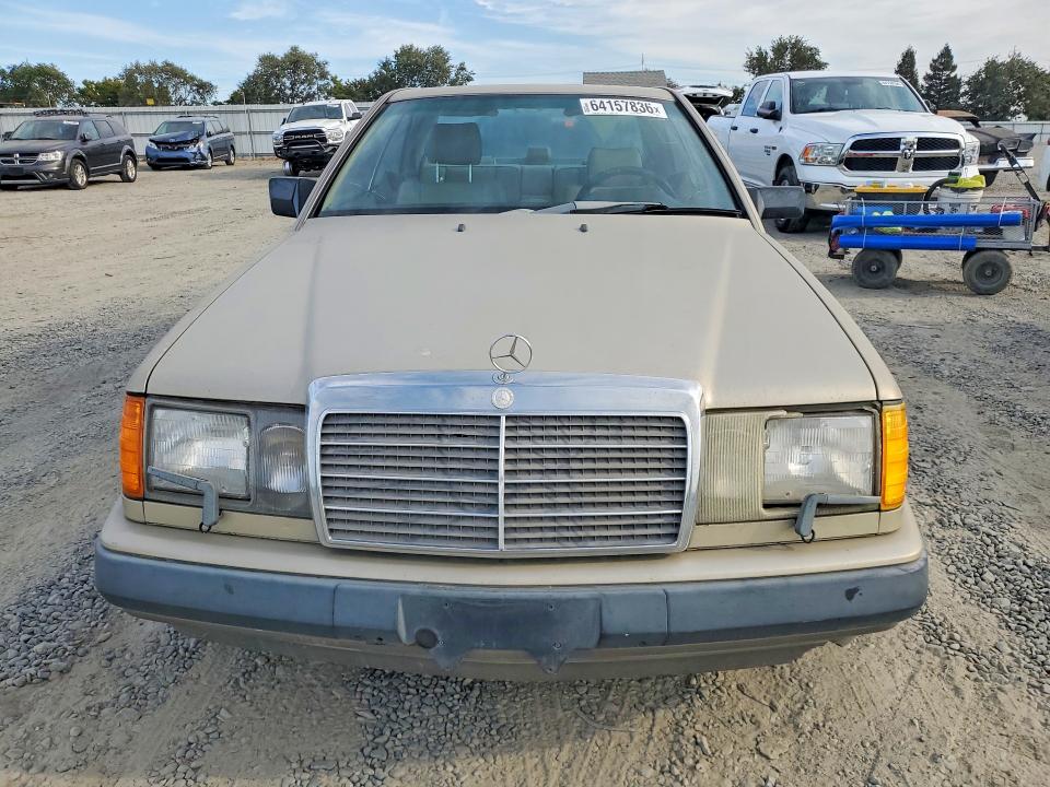 Продажа на аукционе авто 1989 Mercedes-benz 300, vin: WDBEA50D6KA894214, номер лота: 64157836