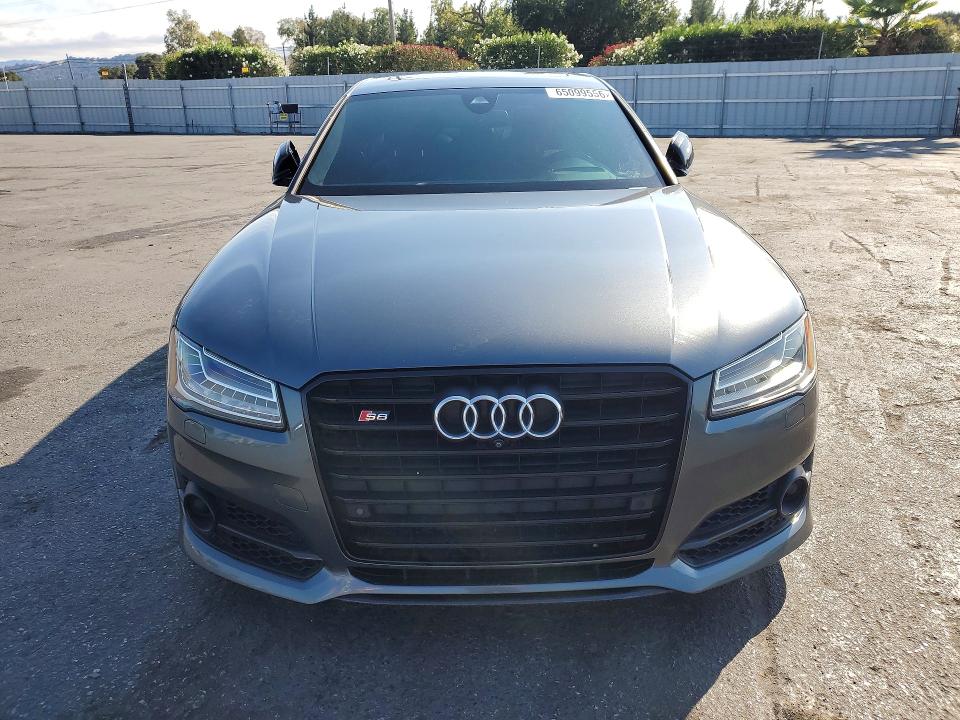 Продаж на аукціоні авто 2017 Audi S8, vin: WUAJ5AFD5HN900836, номер лоту: 65099556