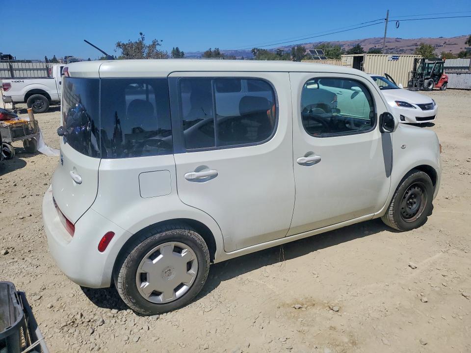 67159306 :رقم المزاد ، JN8AZ2KR1AT165433 vin ، 2010 Nissan Cube مزاد بيع