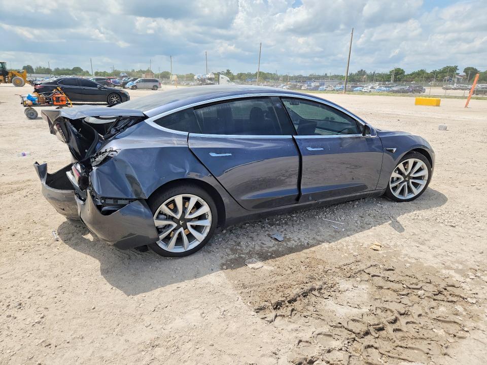2020 Tesla Model 3 მანქანა იყიდება აუქციონზე, vin: 5YJ3E1EBXLF650913, აუქციონის ნომერი: 65147066