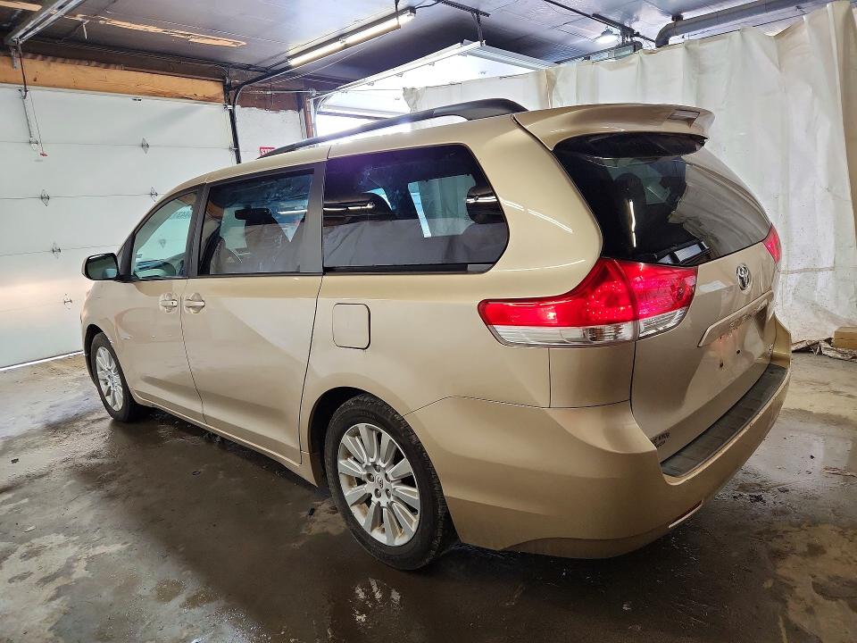 Продажа на аукционе авто 2011 Toyota Sienna, vin: 5TDJK3DCXBS003573, номер лота: 64431166