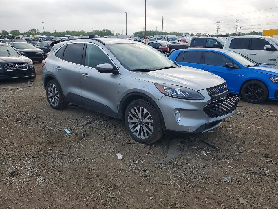 2022 Ford Escape მანქანა იყიდება აუქციონზე, vin: 1FMCU9DZ3NUA21645, აუქციონის ნომერი: 64730036