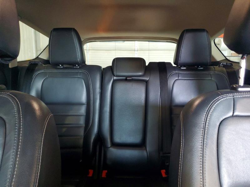 Продажа на аукционе авто 2017 Ford Escape, vin: 1FMCU0J94HUD95010, номер лота: 64700046