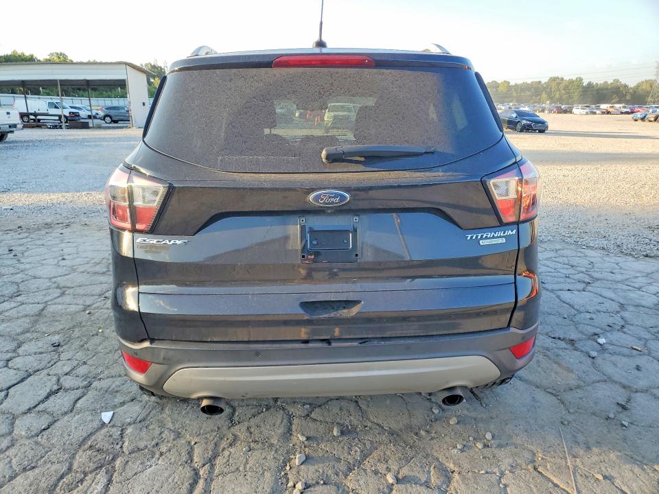 Продаж на аукціоні авто 2017 Ford Escape, vin: 1FMCU0J91HUF02921, номер лоту: 66623476