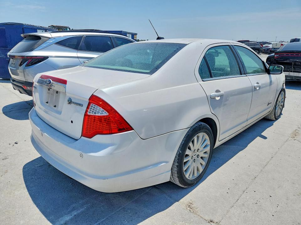 2010 Ford Fusion მანქანა იყიდება აუქციონზე, vin: 3FADP0L33AR334601, აუქციონის ნომერი: 62096066