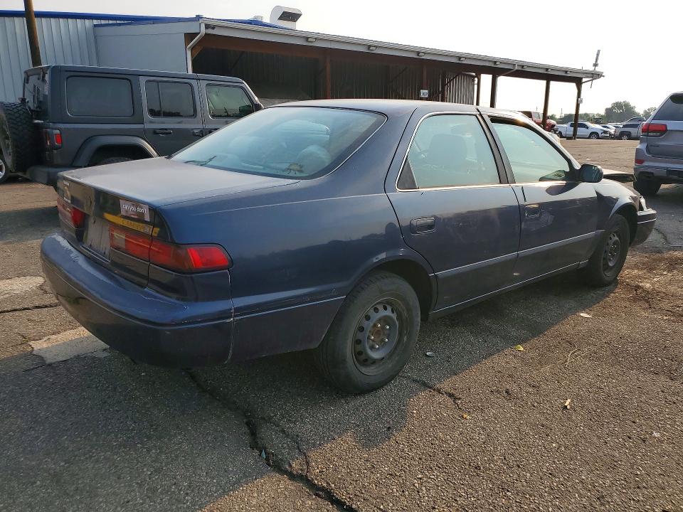 63333086 :رقم المزاد ، JT2BG22K6X0308758 vin ، 1999 Toyota Camry مزاد بيع