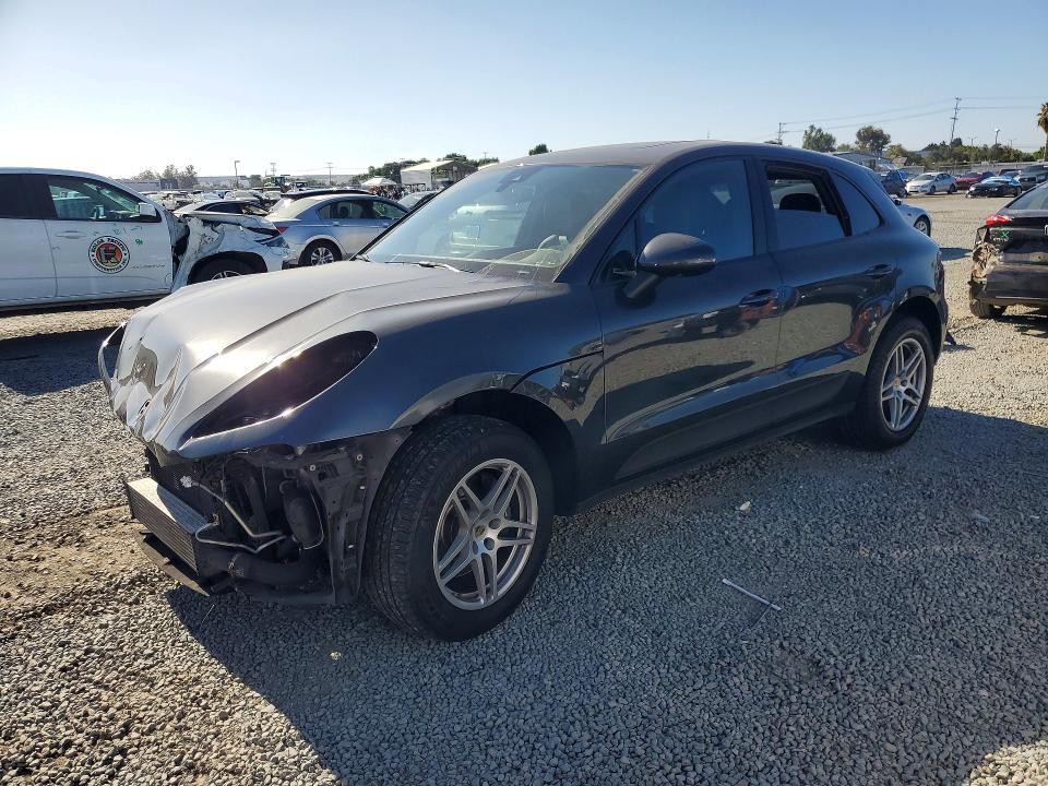 64485236 :رقم المزاد ، WP1AA2A51LLB01976 vin ، 2020 Porsche Macan مزاد بيع