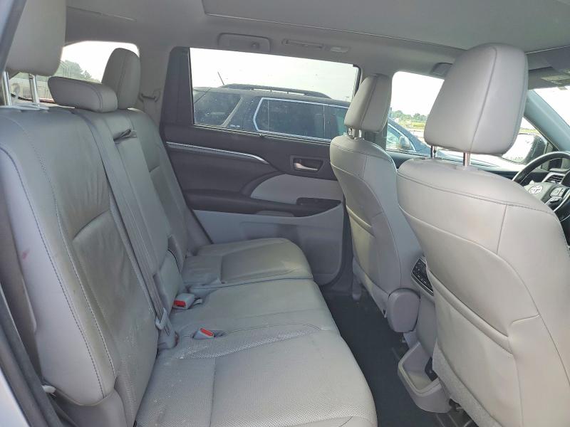 Продажа на аукционе авто 2018 Toyota Highlander, vin: 5TDYZRFH6JS242915, номер лота: 64405306