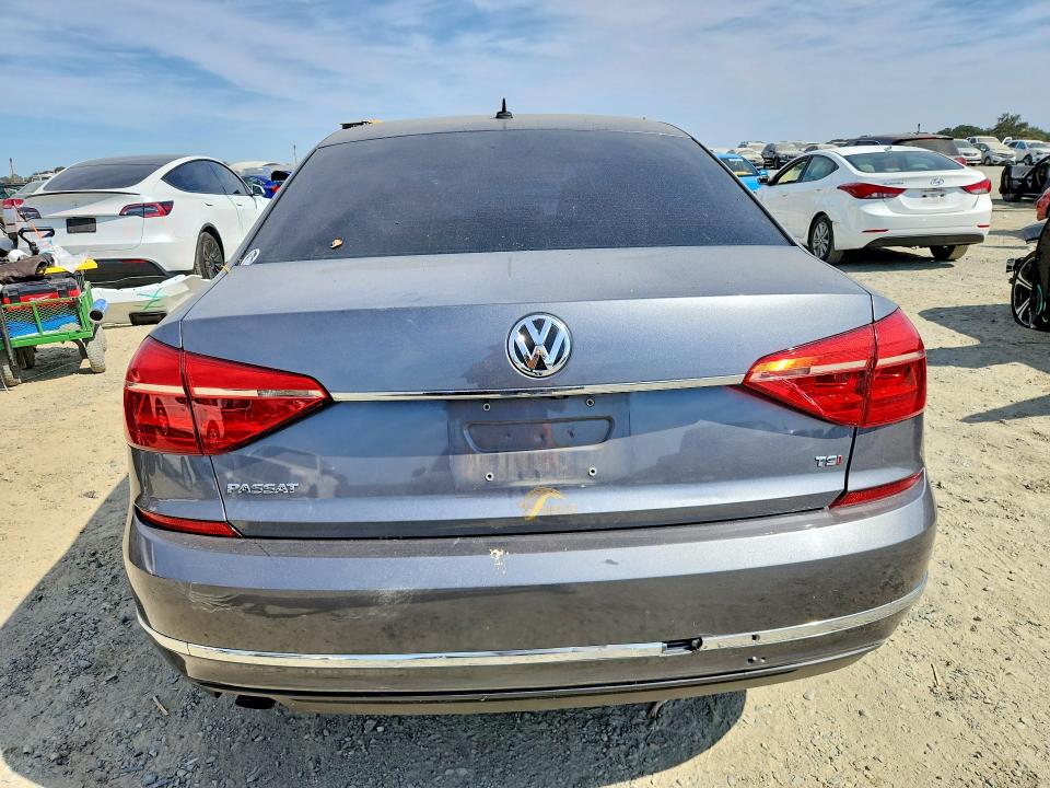 Продажа на аукционе авто 2016 Volkswagen Passat, vin: 1VWAT7A31GC042857, номер лота: 64035226