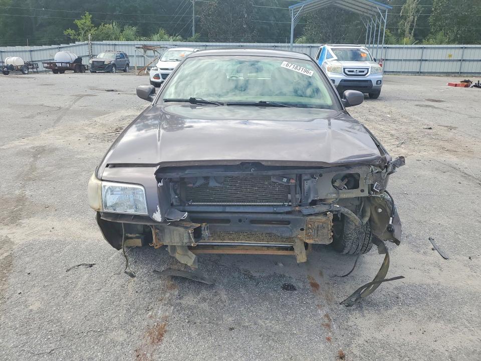 67183196 :رقم المزاد ، 2MEFM75V97X615409 vin ، 2007 Mercury Grand Marquis مزاد بيع