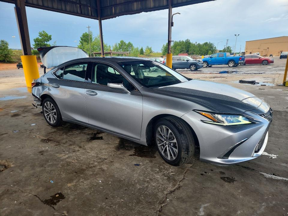 2022 Lexus Es 350 მანქანა იყიდება აუქციონზე, vin: 58ACZ1B18NU139148, აუქციონის ნომერი: 64548556