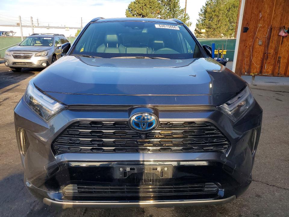 64015866 :رقم المزاد ، JTME6RFV2NJ014642 vin ، 2022 Toyota Rav4 مزاد بيع