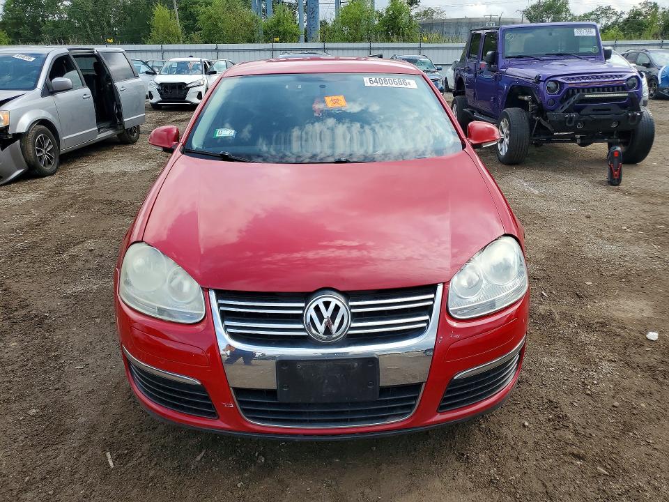 64080686 :رقم المزاد ، 3VWAX7AJ5AM117178 vin ، 2010 Volkswagen Jetta مزاد بيع