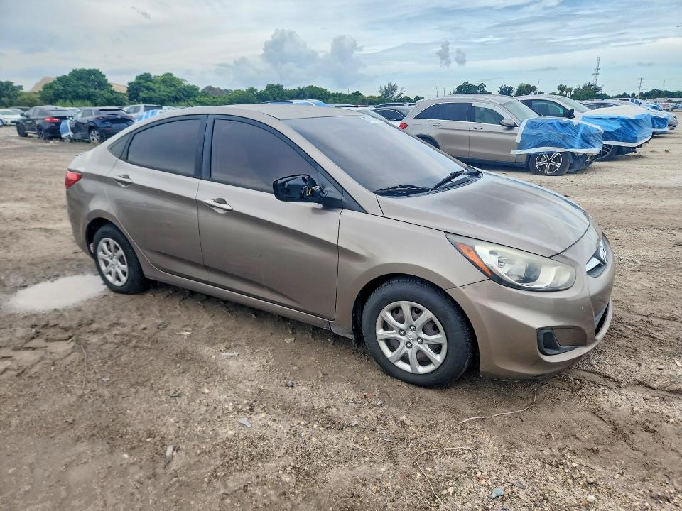 63807166 :رقم المزاد ، KMHCT4AE2EU675589 vin ، 2014 Hyundai Accent مزاد بيع