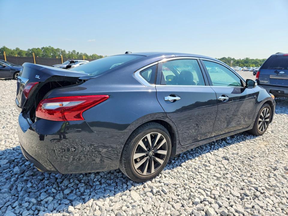 2018 Nissan Altima მანქანა იყიდება აუქციონზე, vin: 1N4AL3AP2JC127279, აუქციონის ნომერი: 64816206